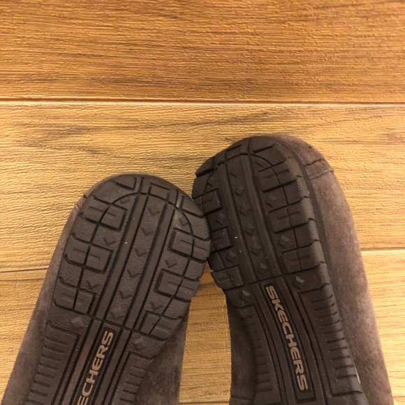 Sketchers Relaxed fit memory foam brown leather loafers, 9.5 - Picture 11 of 12